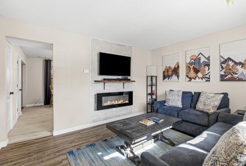 Tiny photo for 46 Kitty Hawk Sq, Lynchburg, VA 24502 (MLS # 366084)