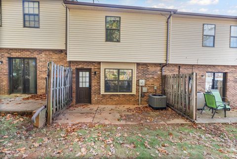 Tiny photo for 46 Kitty Hawk Sq, Lynchburg, VA 24502 (MLS # 366084)