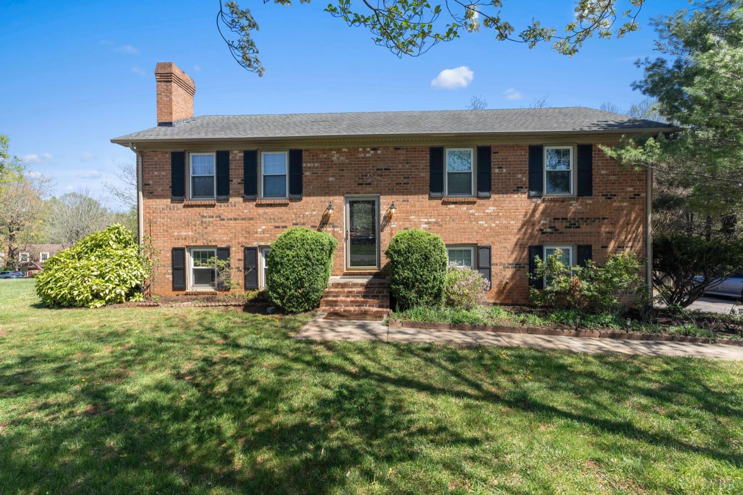 119 Stonehouse Drive, Lynchburg, Virginia image 1