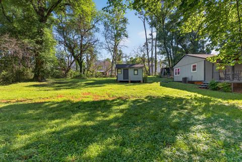 Tiny photo for 151 Brooks Street, Monroe, VA 24574 (MLS # 366508)