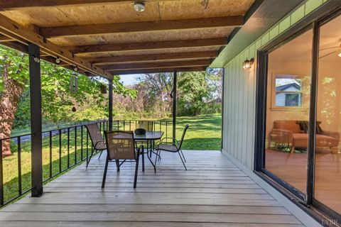 Tiny photo for 151 Brooks Street, Monroe, VA 24574 (MLS # 366508)