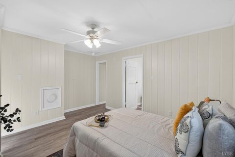 Tiny photo for 151 Brooks Street, Monroe, VA 24574 (MLS # 366508)