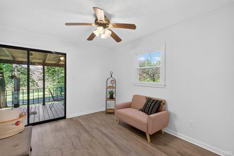 Tiny photo for 151 Brooks Street, Monroe, VA 24574 (MLS # 366508)