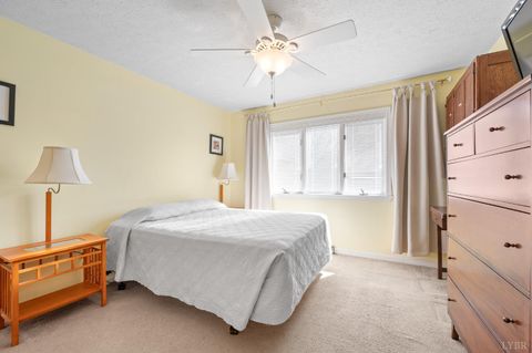 Tiny photo for 1188 Hopes Way, Bedford, VA 24523 (MLS # 364922)