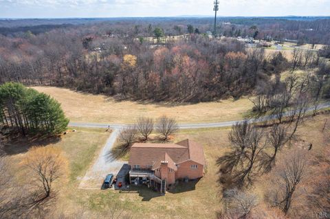 Tiny photo for 1188 Hopes Way, Bedford, VA 24523 (MLS # 364922)