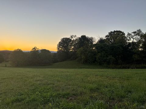 Tiny photo for 37 Halsey Court, Wirtz, VA 24184 (MLS # 362424)