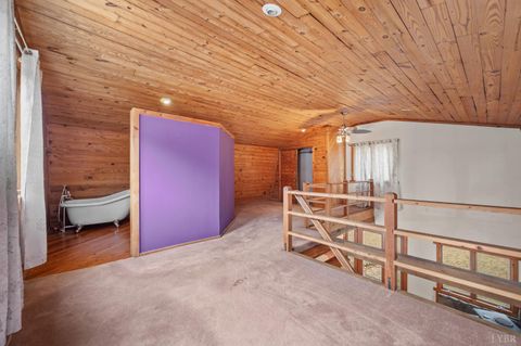 Tiny photo for 506 Peters Hollow Rd, Monroe, VA 24574 (MLS # 364057)