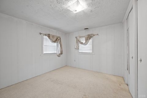 Tiny photo for 506 Peters Hollow Rd, Monroe, VA 24574 (MLS # 364057)