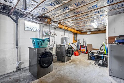 Tiny photo for 916 Sanhill Drive, Lynchburg, VA 24502 (MLS # 362307)