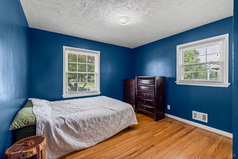 Tiny photo for 916 Sanhill Drive, Lynchburg, VA 24502 (MLS # 362307)