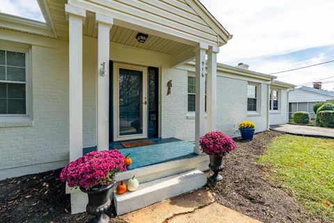 Photo of 916 Sanhill Drive, Lynchburg, VA 24502 (MLS # 362307) Photo of 916 Sanhill Drive, Lynchburg, VA 24502 (MLS # 362307)