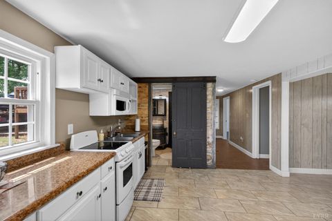 Tiny photo for 935 Turkey Mountain Rd. RD, Amherst, VA 24521 (MLS # 366369)