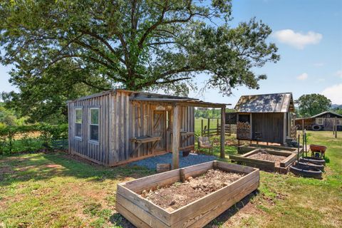 Tiny photo for 935 Turkey Mountain Rd. RD, Amherst, VA 24521 (MLS # 366369)