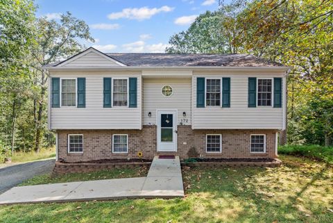 Photo of 172 Cedar Ridge Drive, Madison Heights, VA 24572 (MLS # 362128)