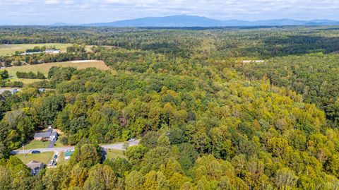 Tiny photo for 172 Cedar Ridge Drive, Madison Heights, VA 24572 (MLS # 362128)