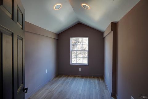 Tiny photo for 620 Florida Avenue, Lynchburg, VA 24504 (MLS # 364555)