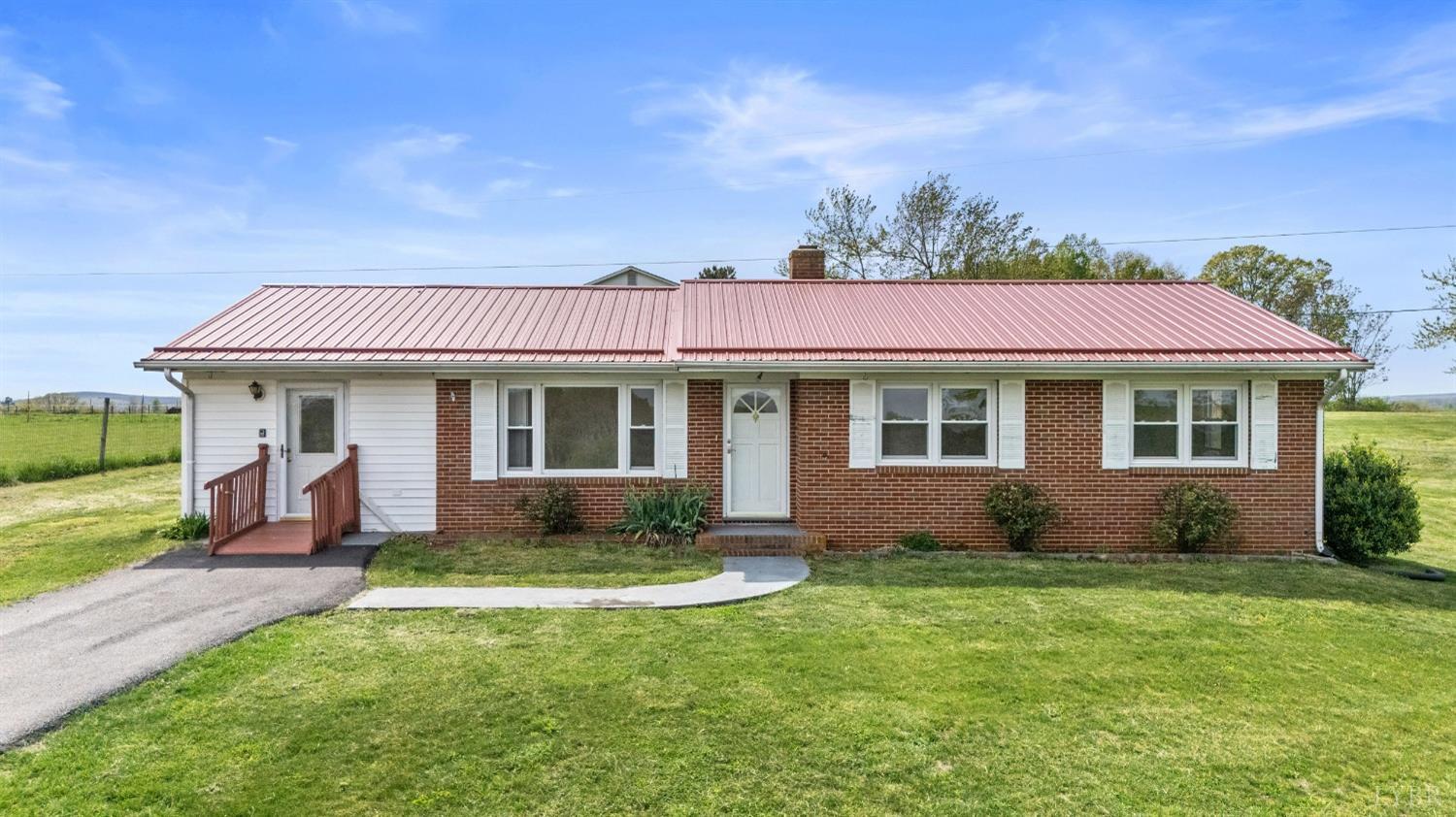 983 E Ferry Road Rd, Gladys, Virginia image 1