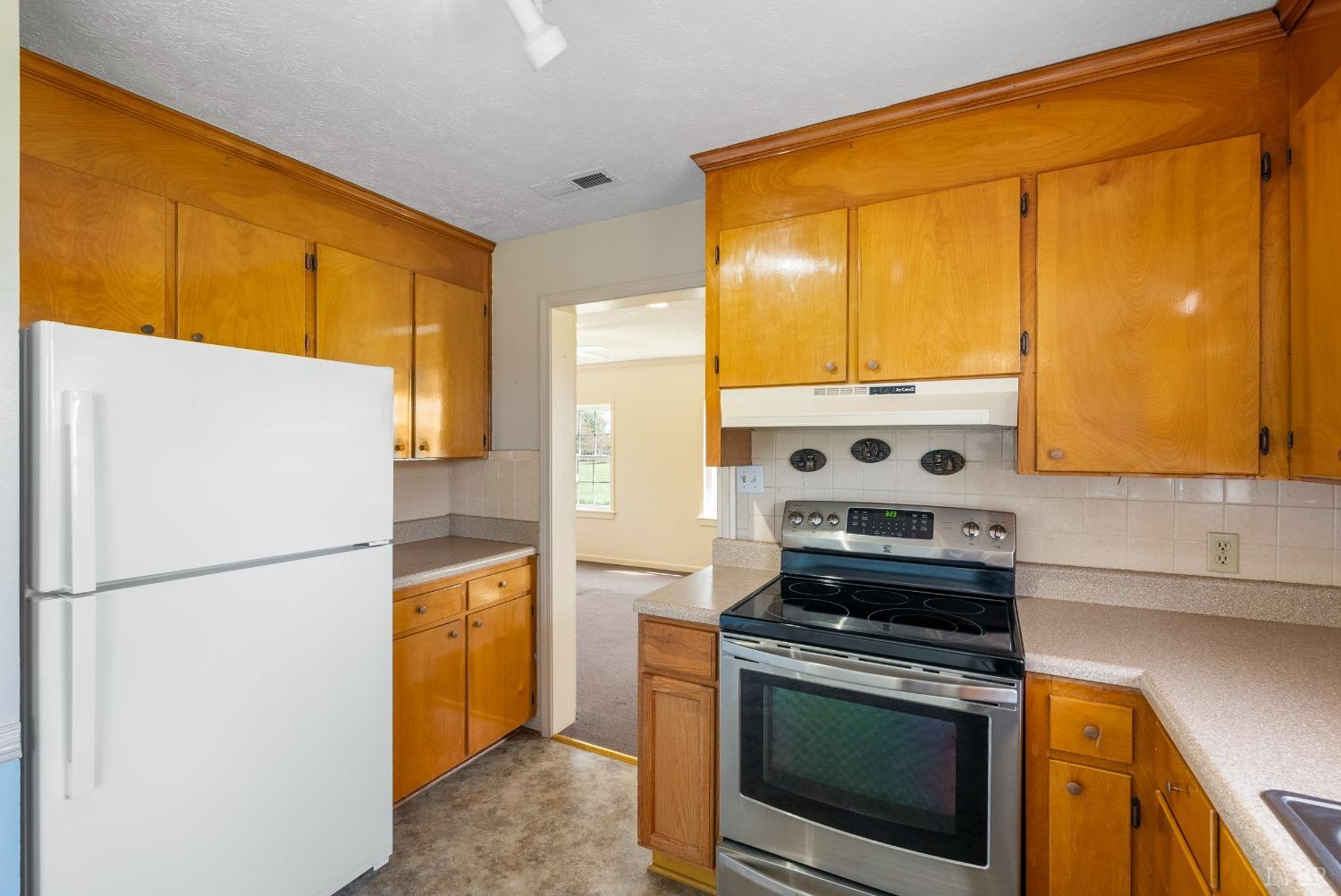 983 E Ferry Road Rd, Gladys, Virginia image 8