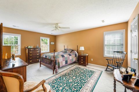 Tiny photo for 268 Cedar Hill Road, Amherst, VA 24521 (MLS # 366492)