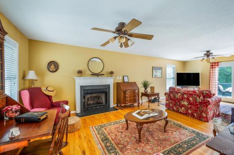 Tiny photo for 268 Cedar Hill Road, Amherst, VA 24521 (MLS # 366492)