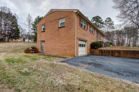 Tiny photo for 7143 Gladys Road, Altavista, VA 24517 (MLS # 364515)