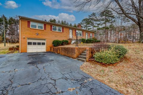 Photo of 7143 Gladys Road, Altavista, VA 24517 (MLS # 364515)