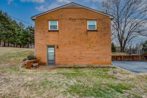 Tiny photo for 7143 Gladys Road, Altavista, VA 24517 (MLS # 364515)