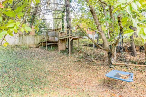 Tiny photo for 1106 Villa Road, Lynchburg, VA 24503 (MLS # 362834)