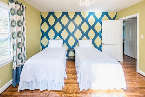 Tiny photo for 1106 Villa Road, Lynchburg, VA 24503 (MLS # 362834)