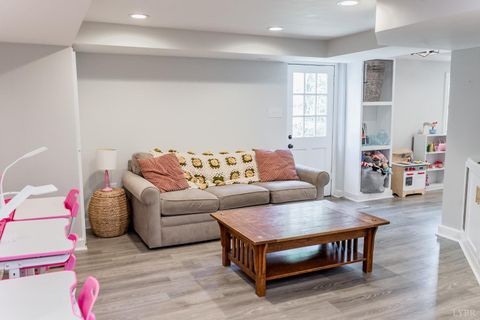 Tiny photo for 1106 Villa Road, Lynchburg, VA 24503 (MLS # 362834)