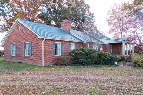 Tiny photo for 7941 Sugar Hill Road, Brookneal, VA 24528 (MLS # 362862)