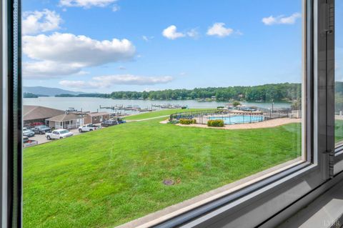 Tiny photo for 1245 Graves Harbor Trail #212, Huddleston, VA 24104 (MLS # 364509)