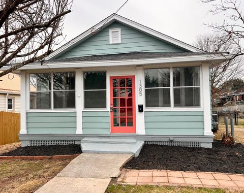 Photo of 1305 Radcliff Ave. Ave, Lynchburg, VA 24502 (MLS # 364021)