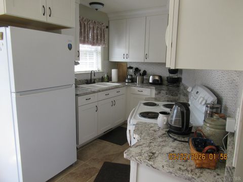 Tiny photo for 1098 St Paul Church Circle, Forest, VA 24551 (MLS # 365224)
