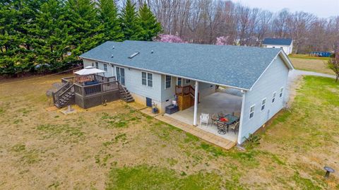 Tiny photo for 1098 St Paul Church Circle, Forest, VA 24551 (MLS # 365224)
