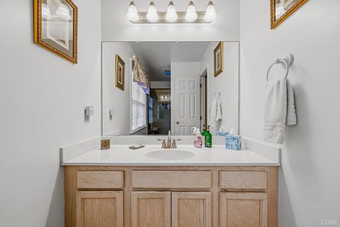 Tiny photo for 1098 St Paul Church Circle, Forest, VA 24551 (MLS # 365224)