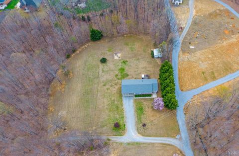 Tiny photo for 1098 St Paul Church Circle, Forest, VA 24551 (MLS # 365224)