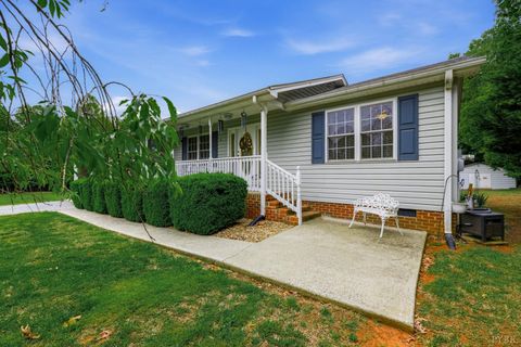 Tiny photo for 1098 St Paul Church Circle, Forest, VA 24551 (MLS # 365224)