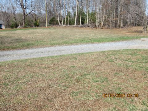 Tiny photo for 1098 St Paul Church Circle, Forest, VA 24551 (MLS # 365224)