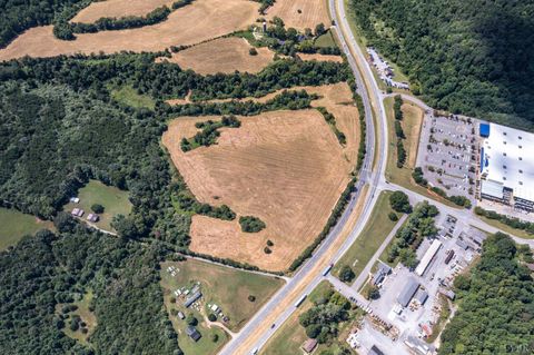 Photo of 1683 E Lynchburg Salem Turnpike, Bedford, VA 24523 (MLS # 361656)