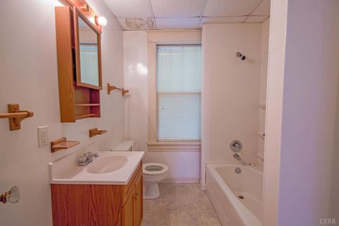 Tiny photo for 3202 Memorial Avenue, Lynchburg, VA 24501 (MLS # 366785)