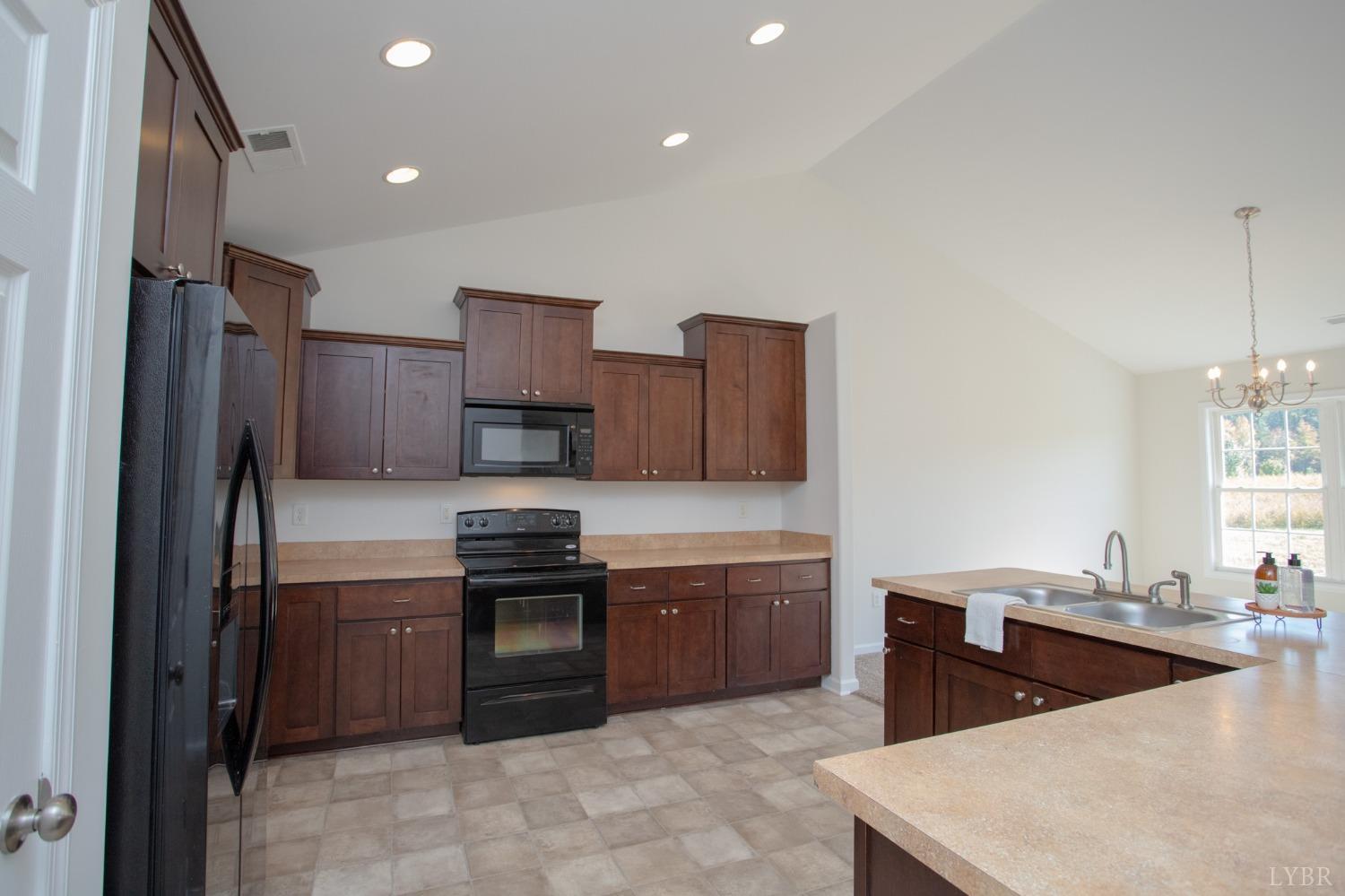 62 E Lockett Creek Boulevard, Farmville, Virginia image 33