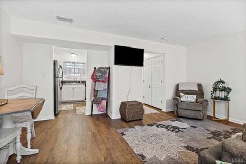 Tiny photo for 1 Jefferson Village Drive, Forest, VA 24551 (MLS # 365528)