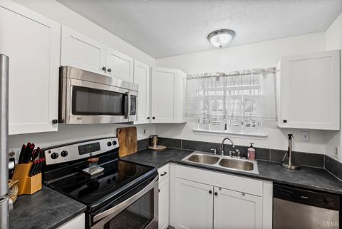 Tiny photo for 1 Jefferson Village Drive, Forest, VA 24551 (MLS # 365528)