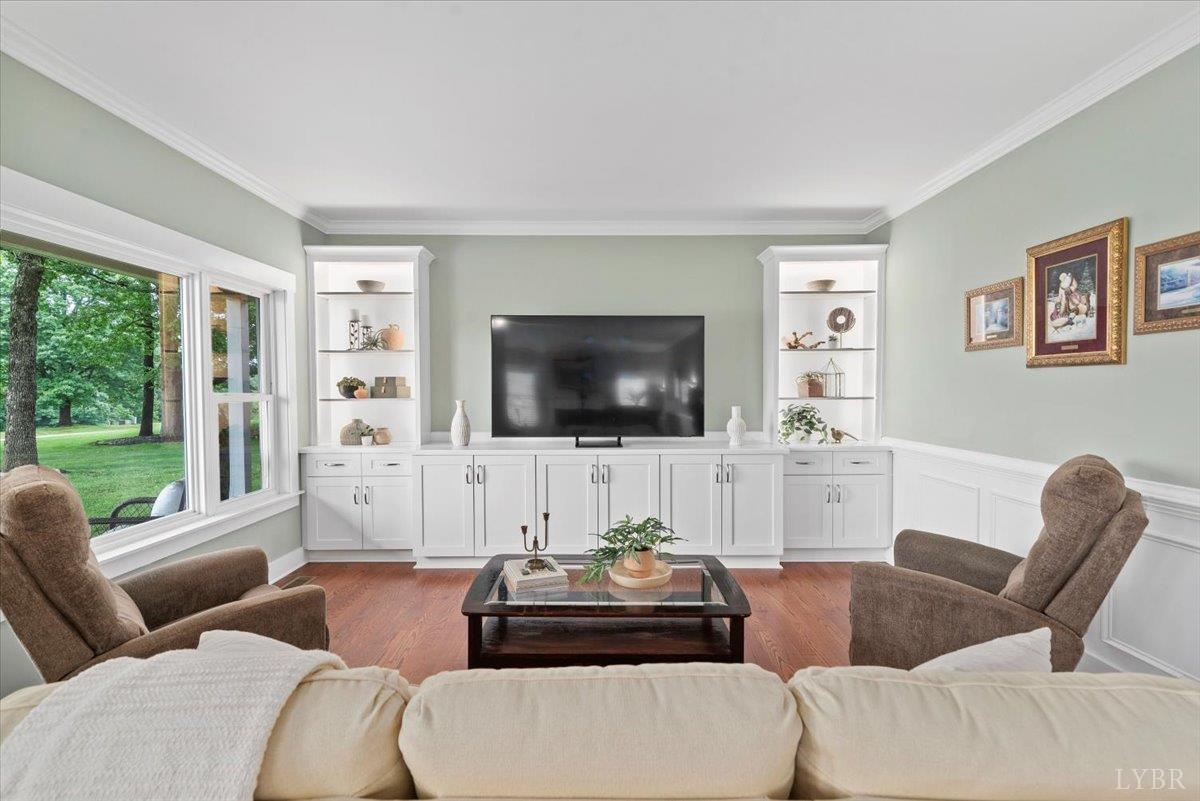 1045 Middlebrook Court, Forest, Virginia image 7
