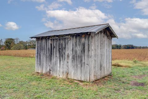 Tiny photo for 195 Dews Road, Hurt, VA 24563 (MLS # 362795)