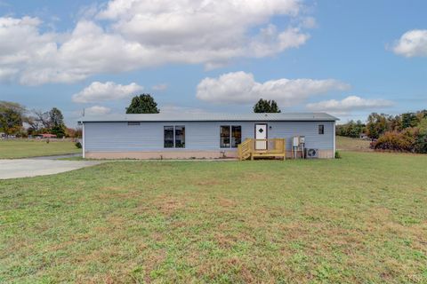 Tiny photo for 195 Dews Road, Hurt, VA 24563 (MLS # 362795)