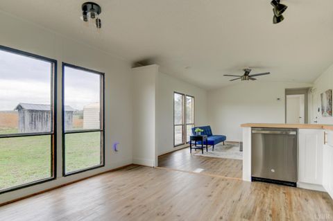 Tiny photo for 195 Dews Road, Hurt, VA 24563 (MLS # 362795)