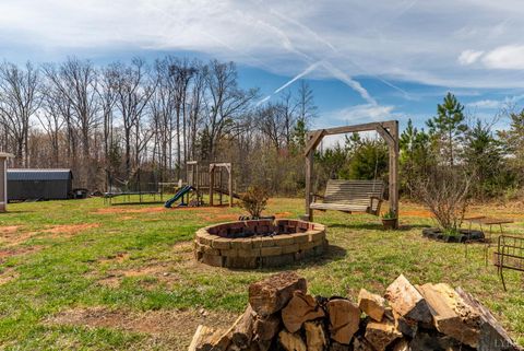 Tiny photo for 6024 Bear Creek Rd. Rd, Rustburg, VA 24588 (MLS # 365300)