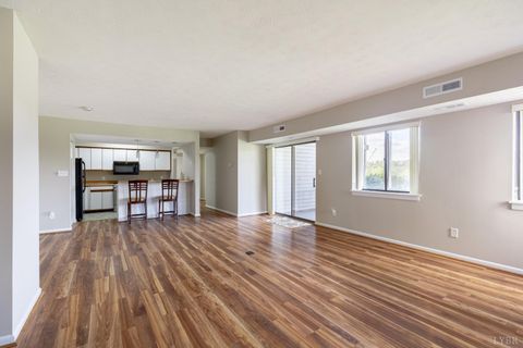 Tiny photo for 1102 Twin Springs Court, Forest, VA 24551 (MLS # 362233)